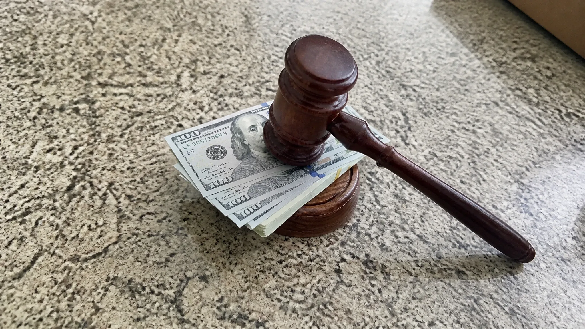 Janice Griffith Lawsuit: 2014 Rooftop Photo Shoot Injury Case Against Dan Bilzerian and Hustler