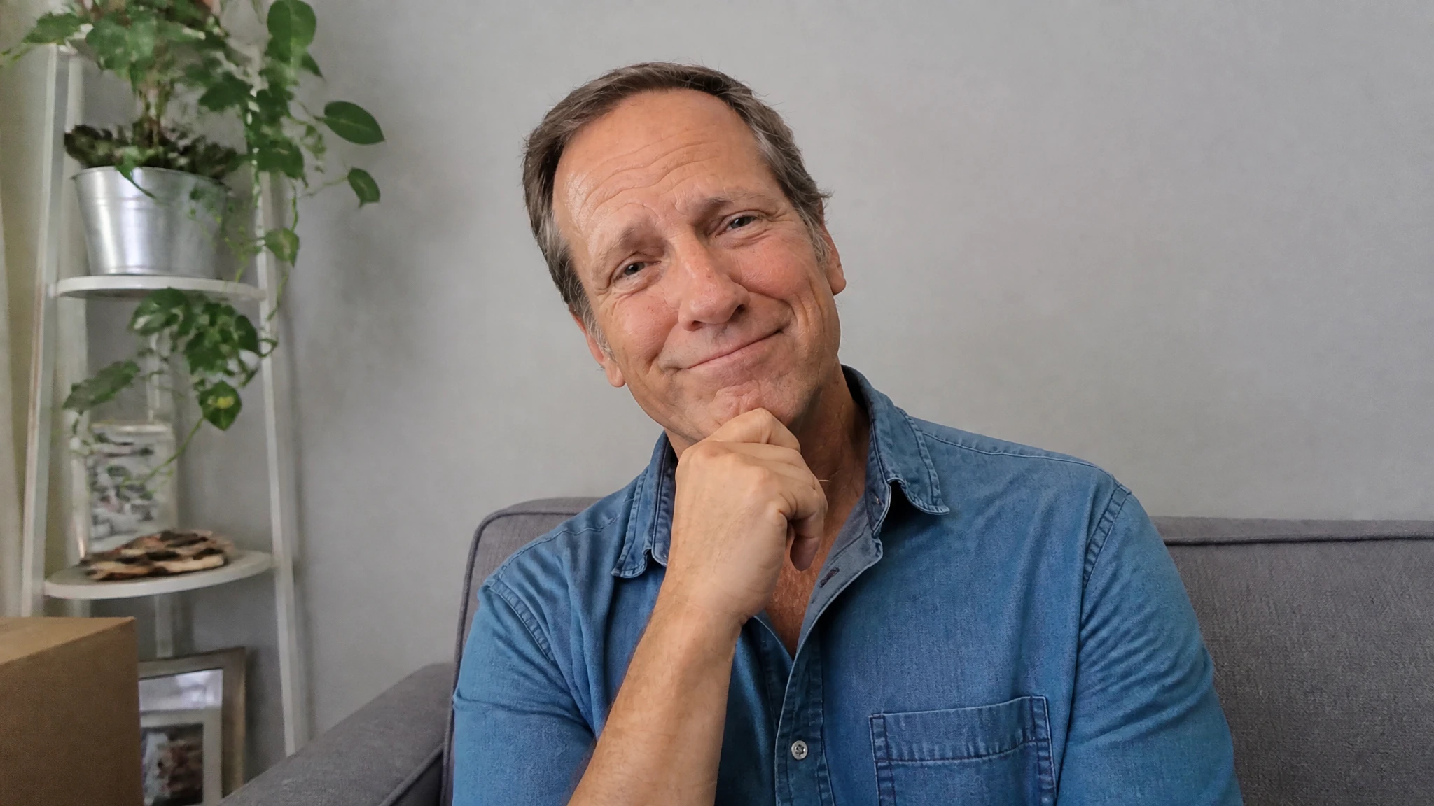 Mike Rowe Discovery Lawsuit: Deadliest Catch Narration Fees & Dirty Jobs Royalties